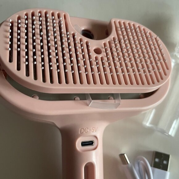 Pet Spray Hair Comb - Picture 2 of 11